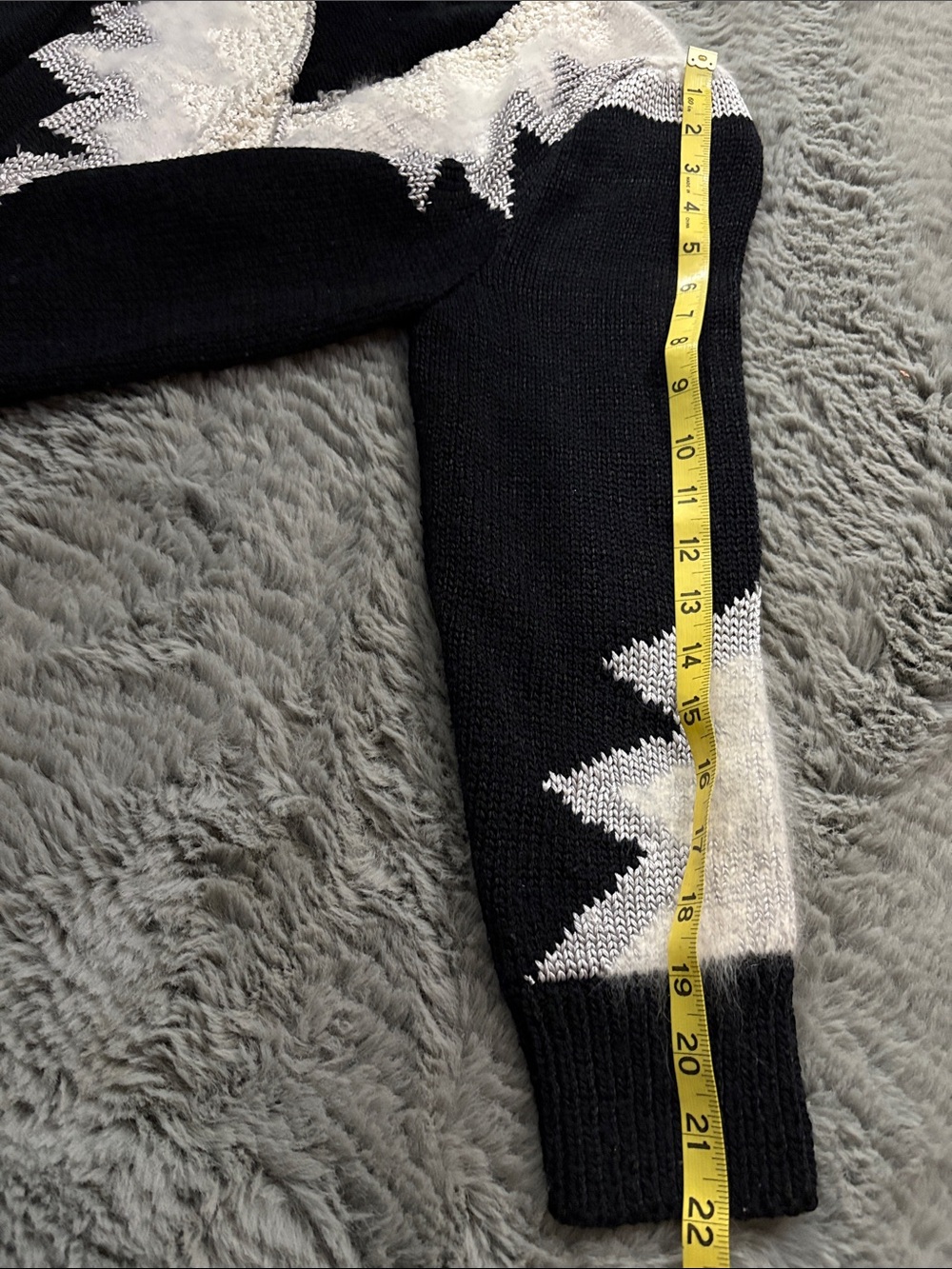 Christine Phillipe Vintage Y2K Black And White Abstract Angora Mix Knit Sweater - Picture 16 of 16